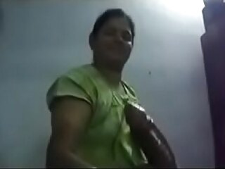 South Indian aunty Racy requital b knock off broadly with job